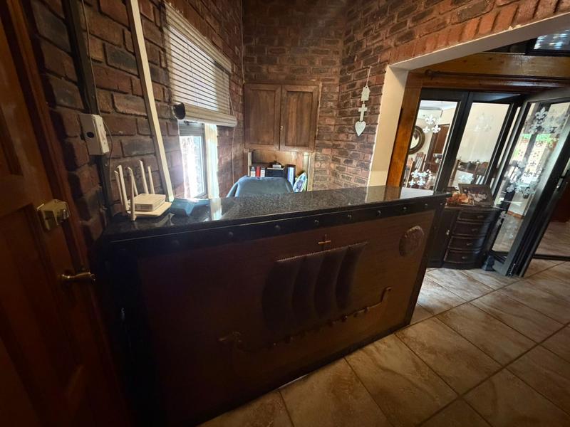 10 Bedroom Property for Sale in Kathu Northern Cape